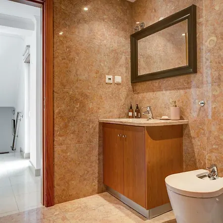 Luxurious Rato * Лиссабон